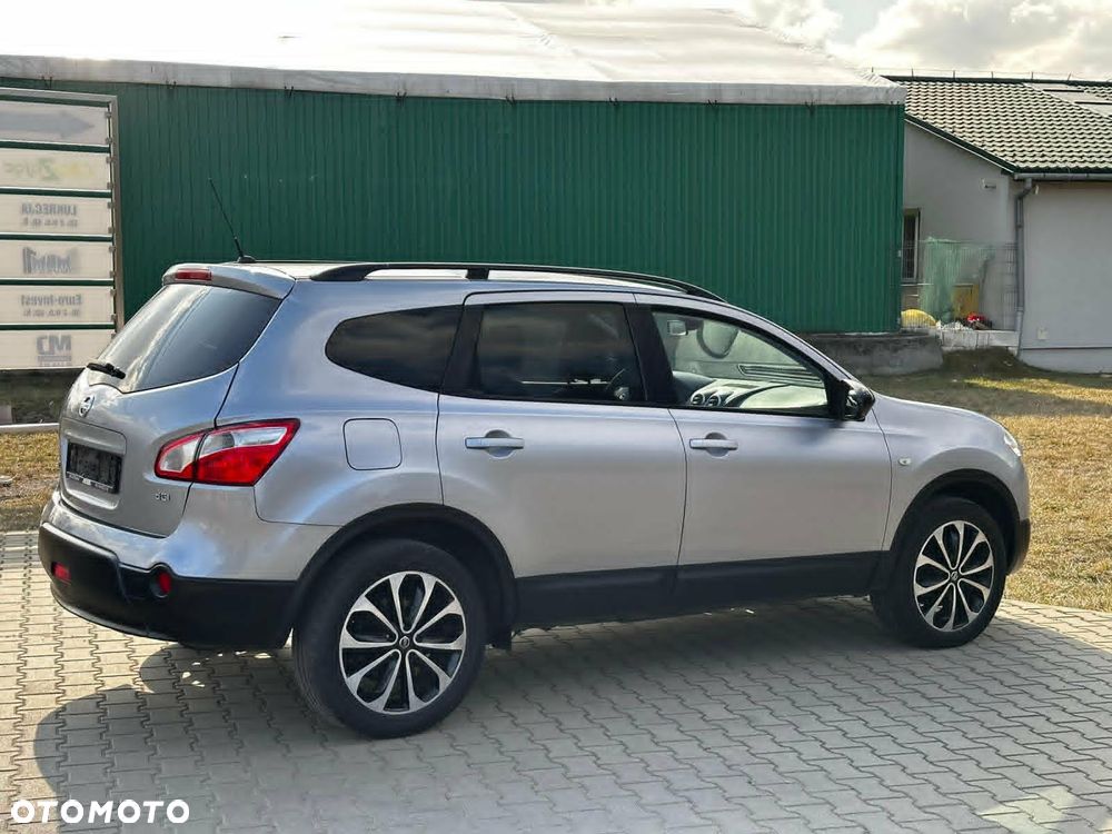 Nissan Qashqai+2 - 5