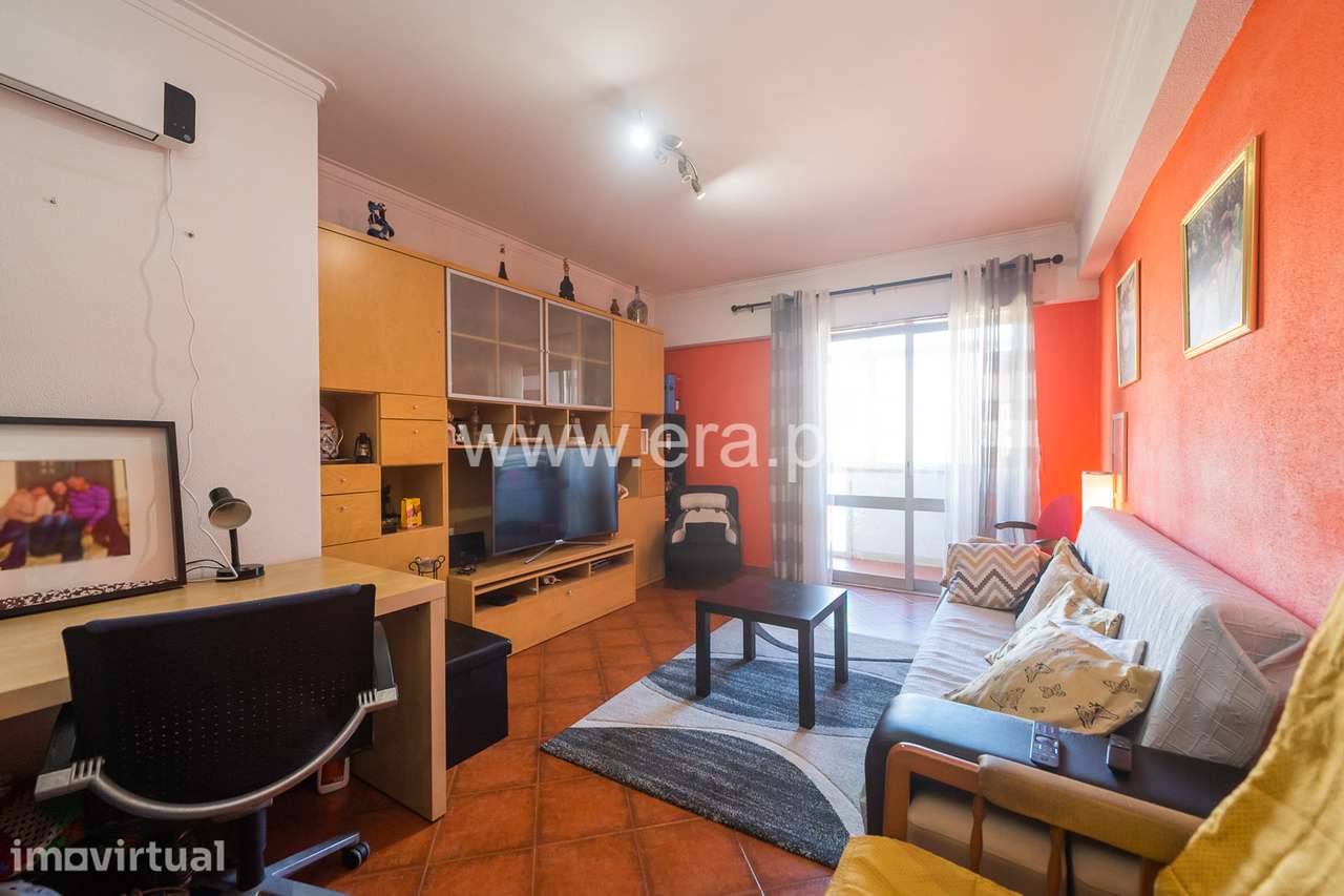 Apartamento T2 no centro de Odivelas - Grande imagem: 2/27