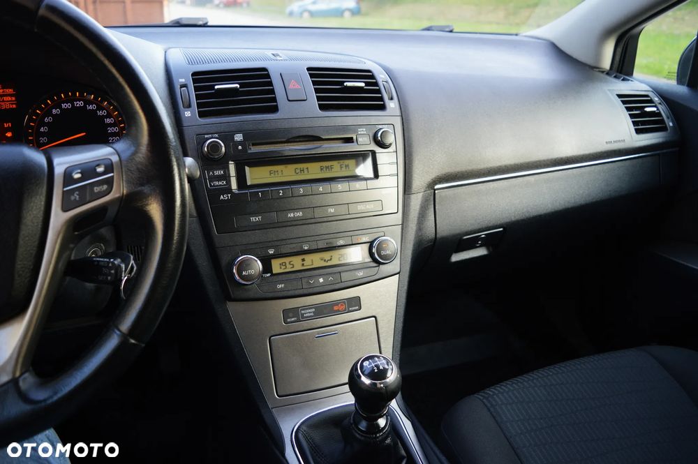 Toyota Avensis 2.0 D-4D Sol - 15