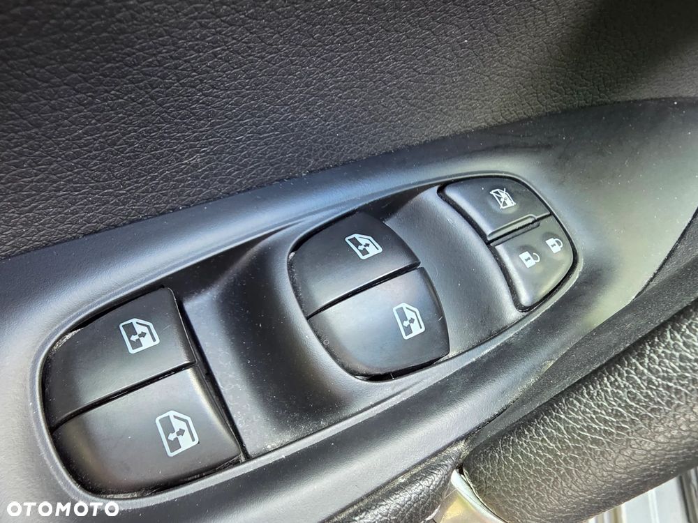Nissan Qashqai 1.3 DIG-T Tekna+ - 29