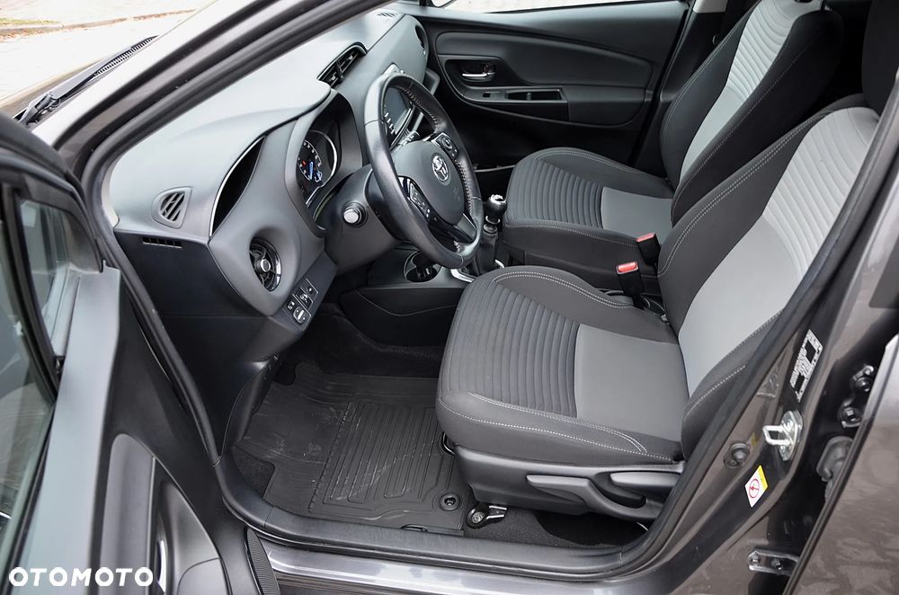 Toyota Yaris 1.5 Premium - 16