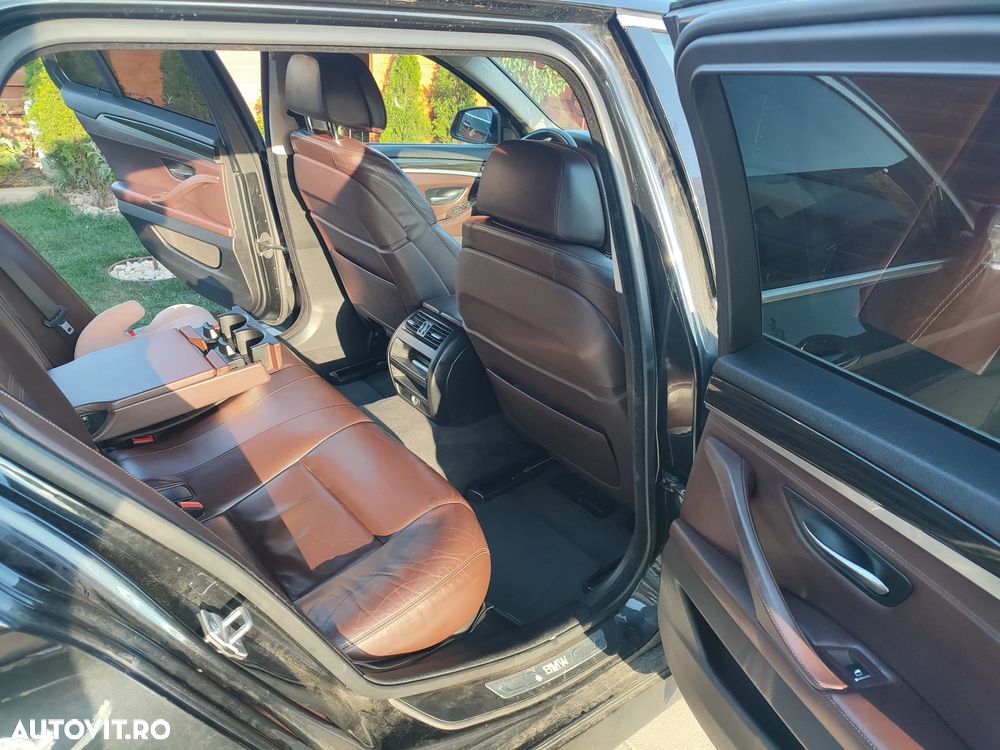 BMW Seria 5 525d xDrive AT - 14