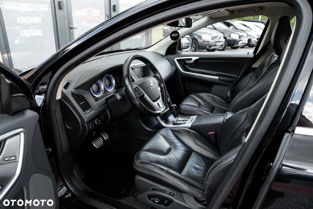 Volvo XC 60 D5 AWD RDesign - 19
