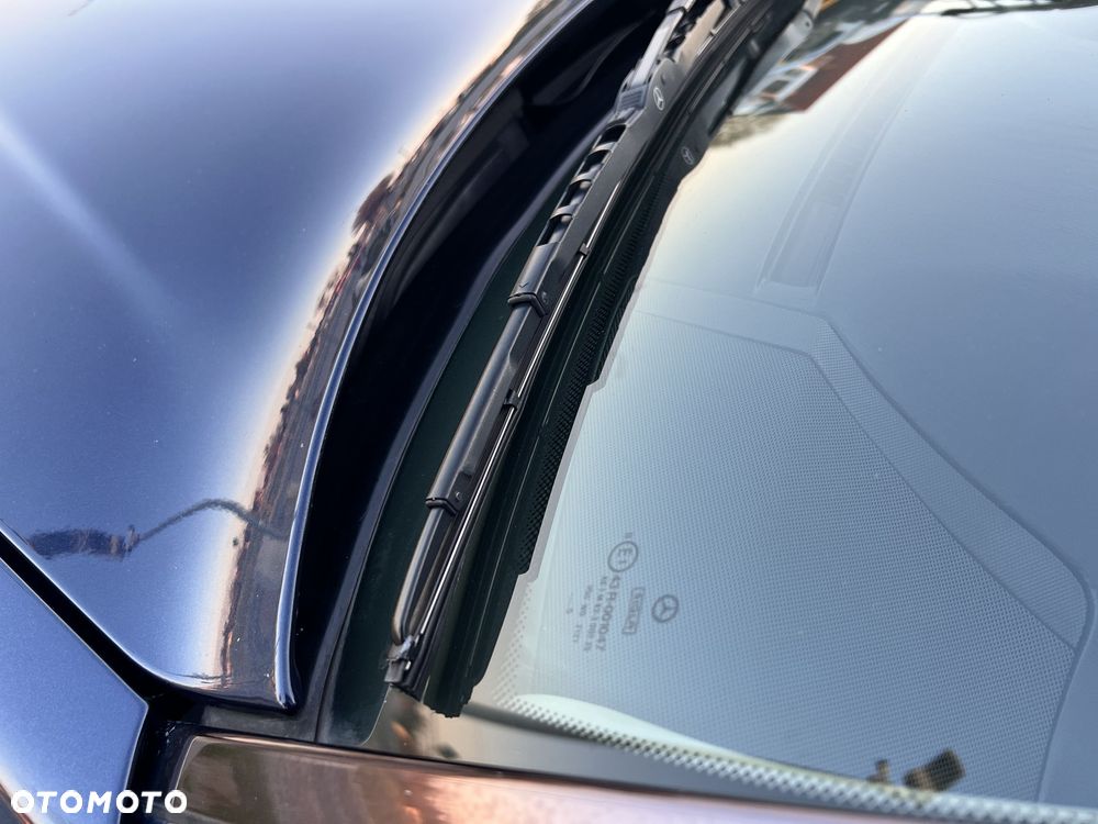 Mercedes-Benz Klasa E 260 - 15