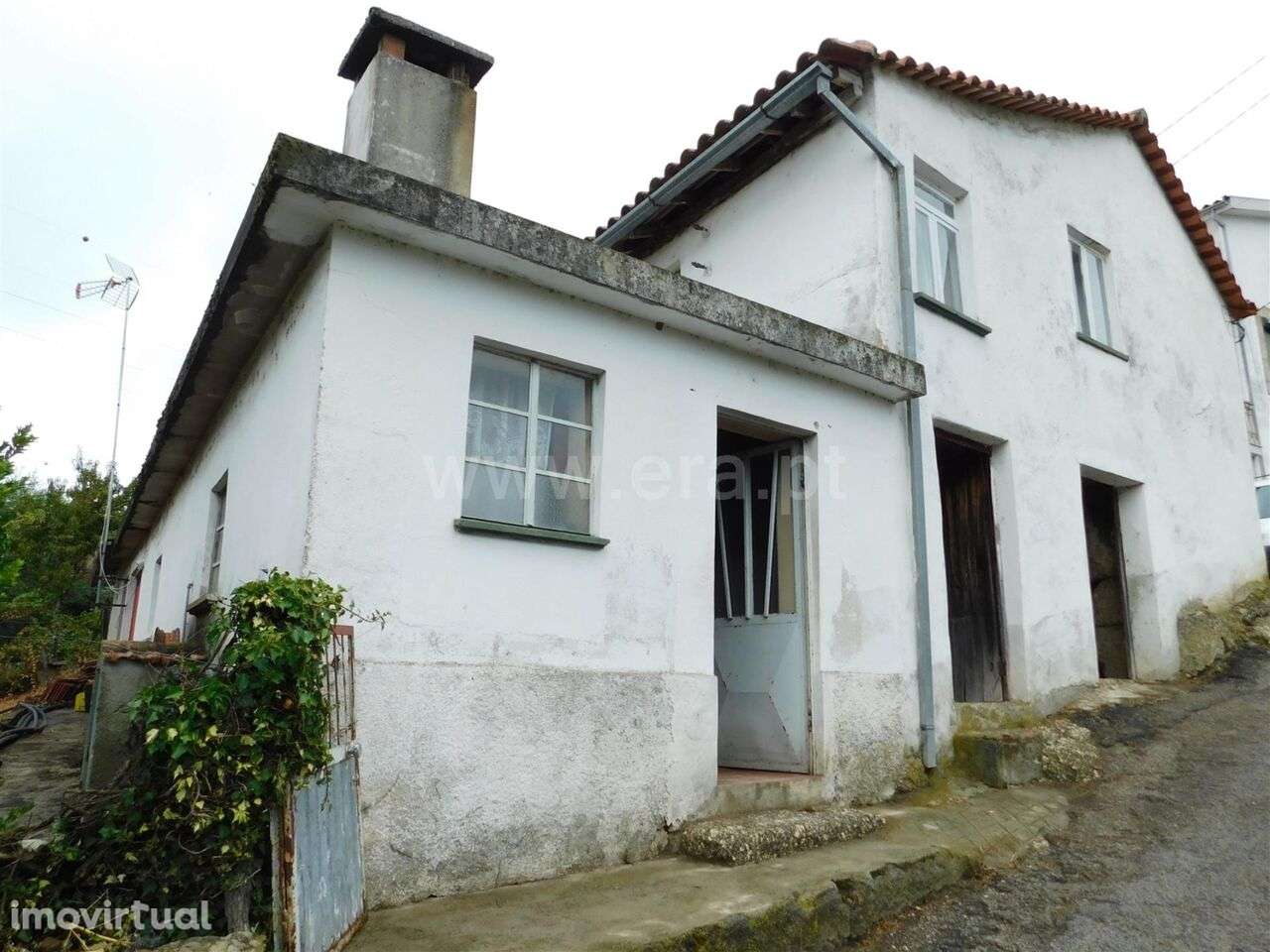 Moradia T2 / Seia, Carragozela e Várzea de Meruge - Grande imagem: 2/20