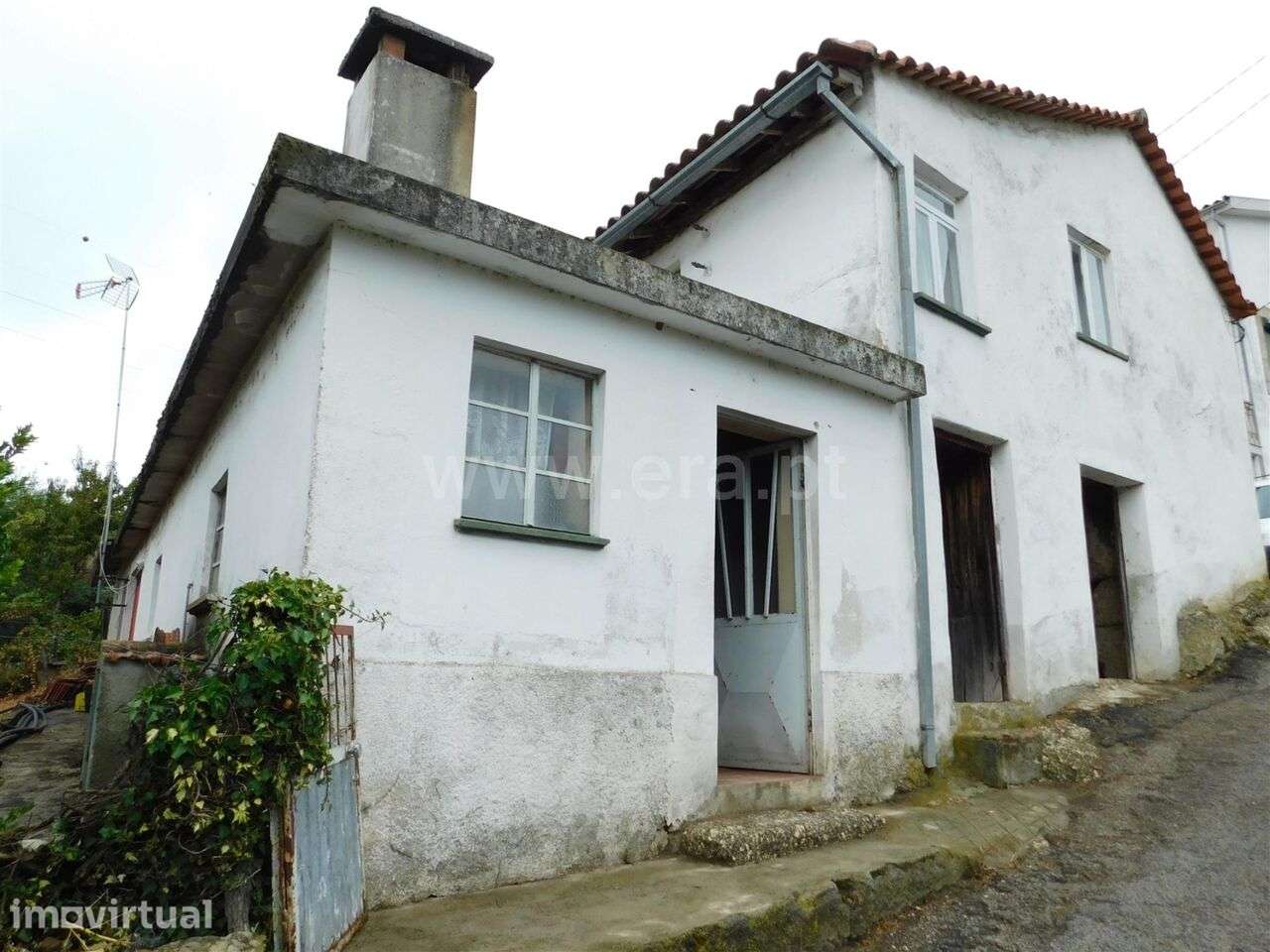 Moradia T2 / Seia, Carragozela e Várzea de Meruge - Grande imagem: 2/20