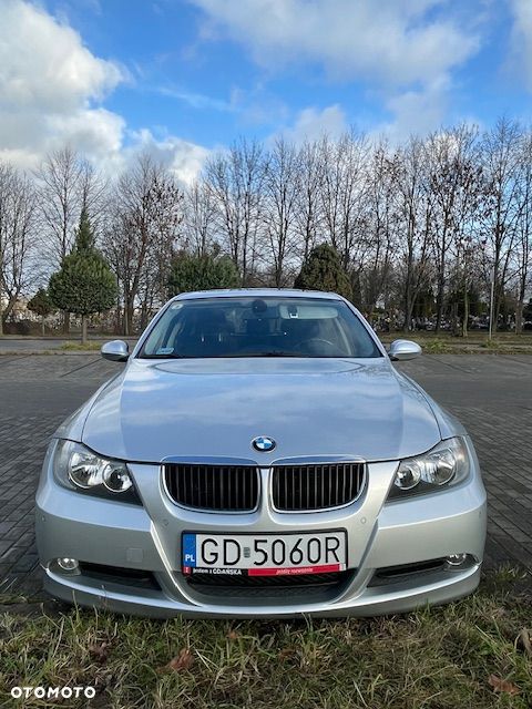 BMW Seria 3 318i - 1