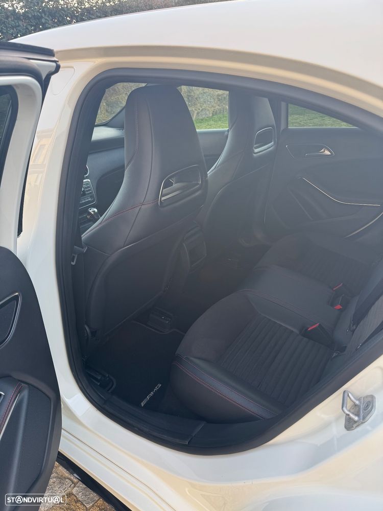 Mercedes-Benz A 180 d AMG Line - 15