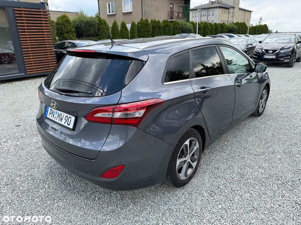 Hyundai i30 blue 1.6 GDI Trend - 19
