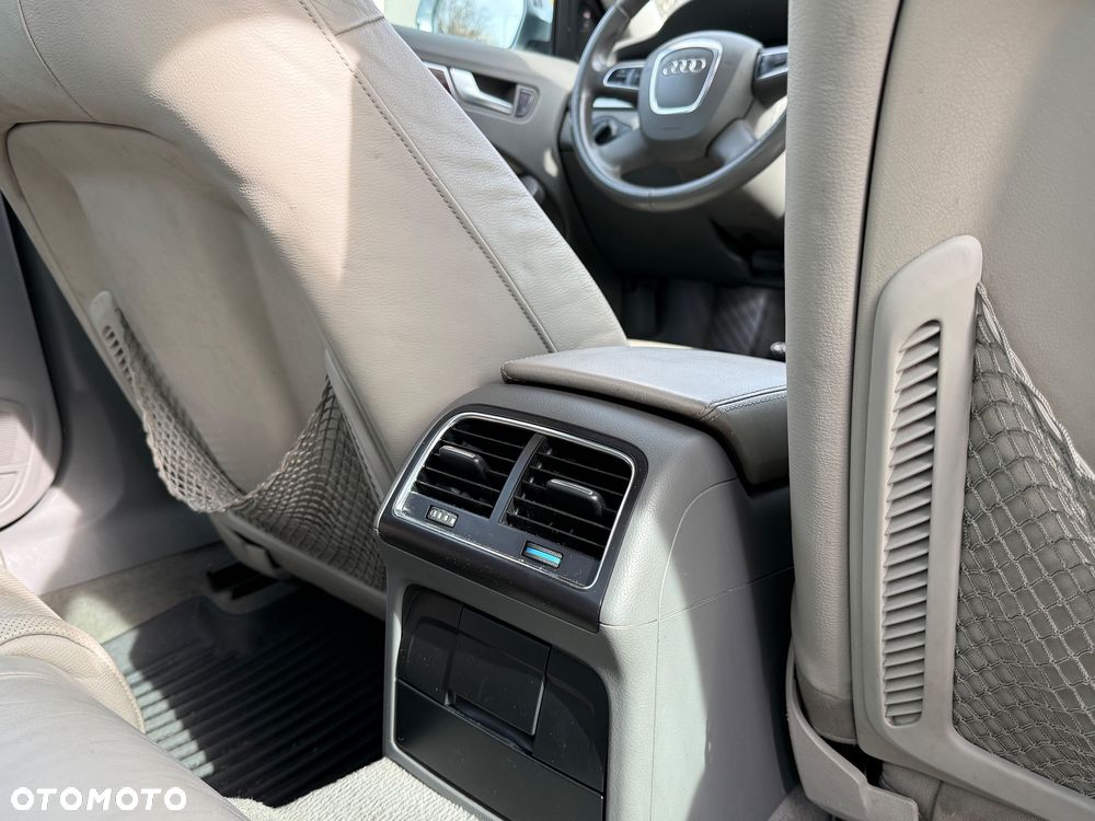 Audi A4 Limousine - 30