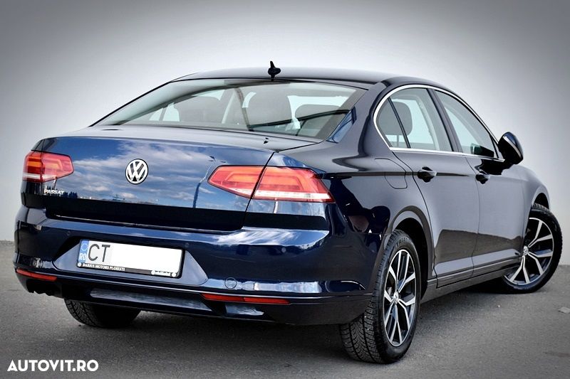 Volkswagen Passat 2.0 TDI DSG Highline - 10