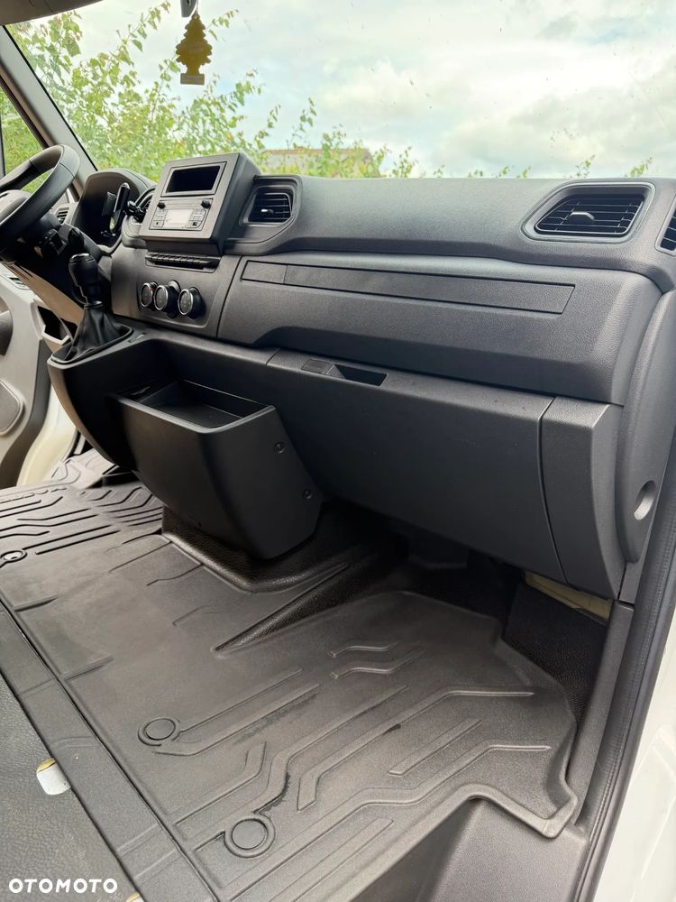 Renault Master - 10