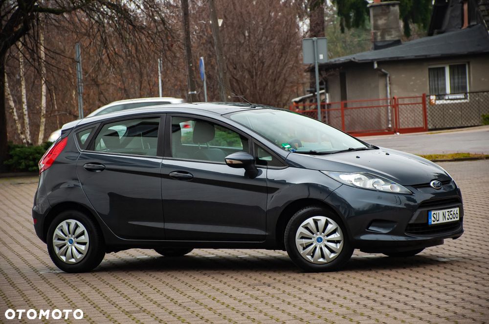 Ford Fiesta 1.4 Champions Edition - 4