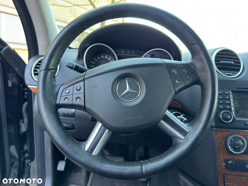 Mercedes-Benz GL - 4