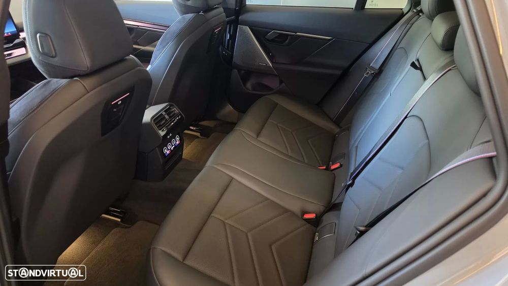 BMW i5 eDrive40 Pack Desportivo M Pro - 45