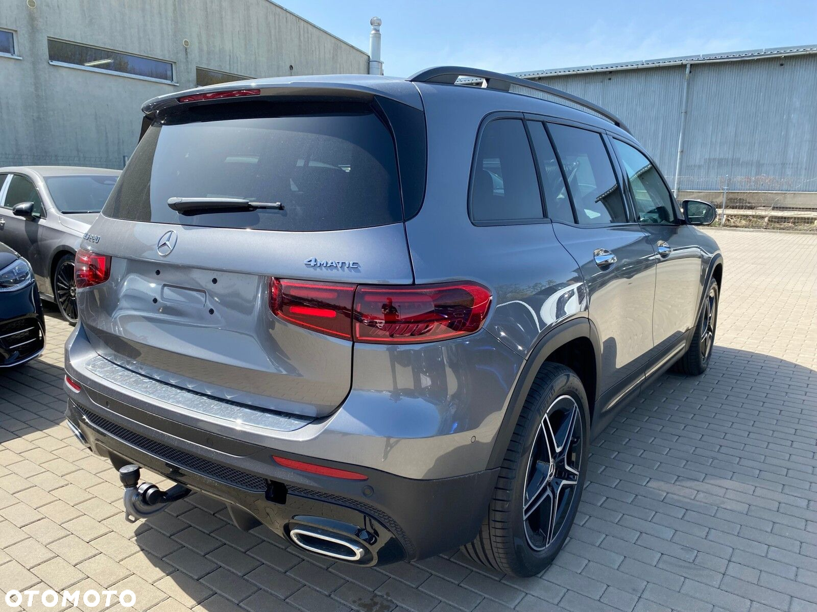 Mercedes-Benz GLB - 4