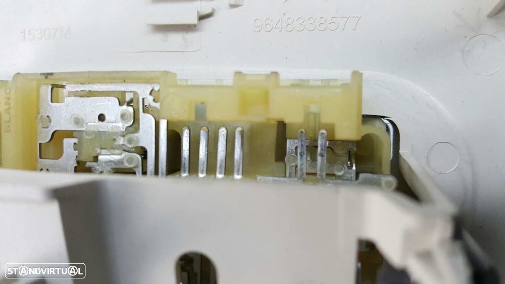 LUZ INTERIOR CITROEN C4 SEDAN COLLECTION - 5