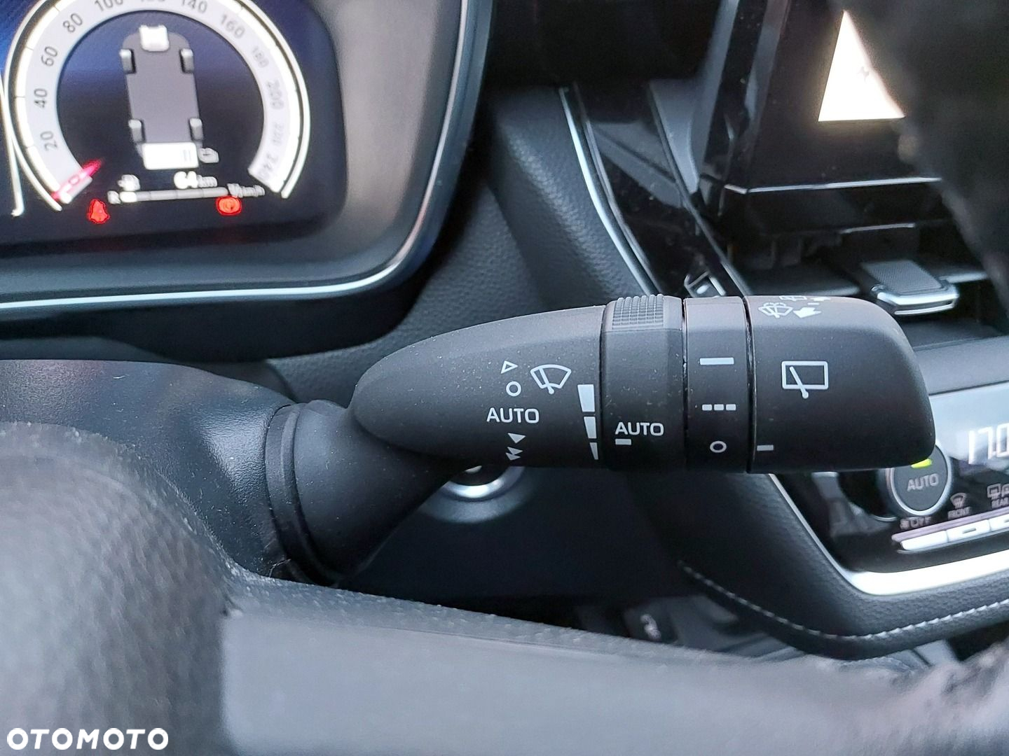 Toyota Corolla - 22