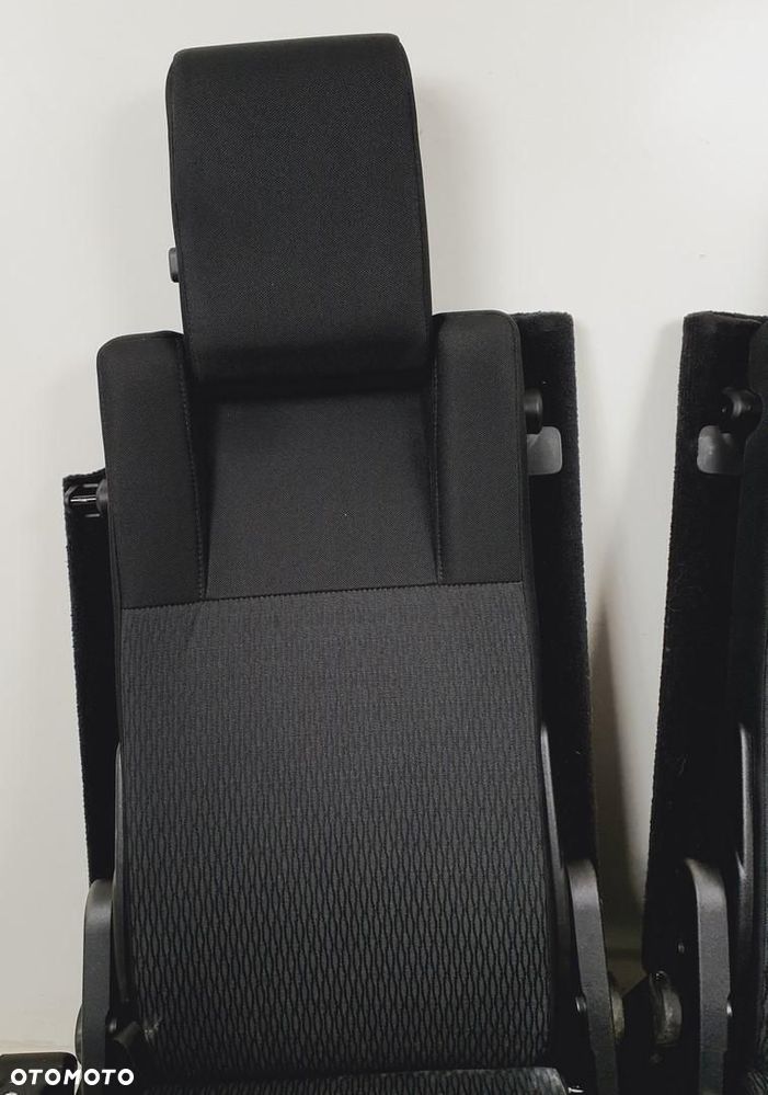 FOTELE III RZĄD LAND ROVER DISCOVERY IV L319 0 - 5