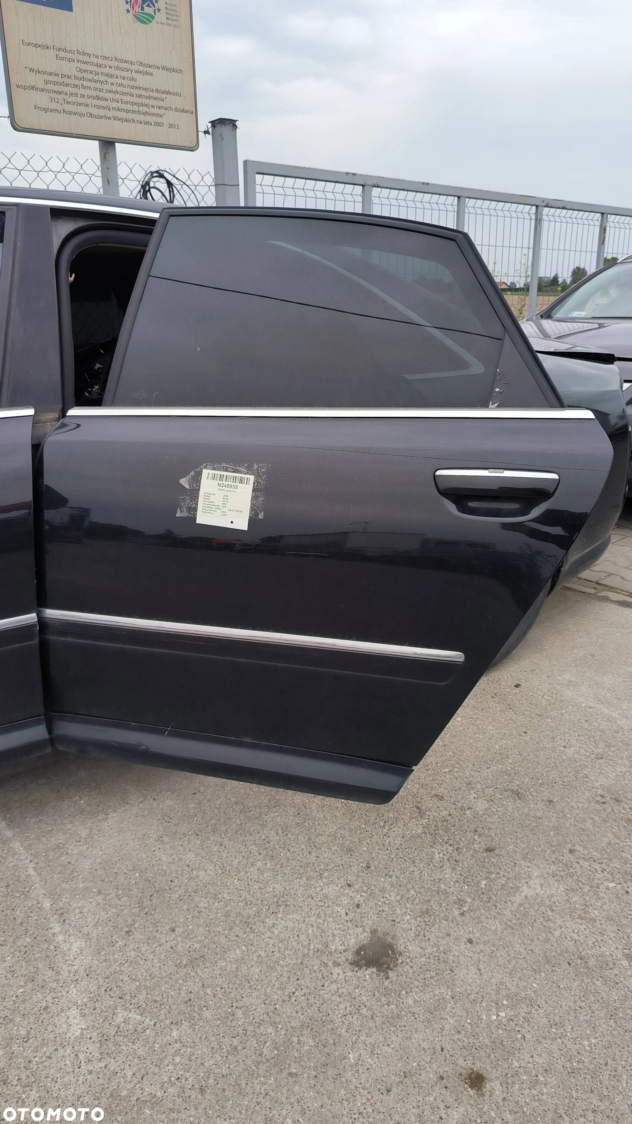 Drzwi lewe/prawe tył Audi A8 D3 4.0 TDI V8 LZ9W MAŁY GRILL NIE LONG - 11