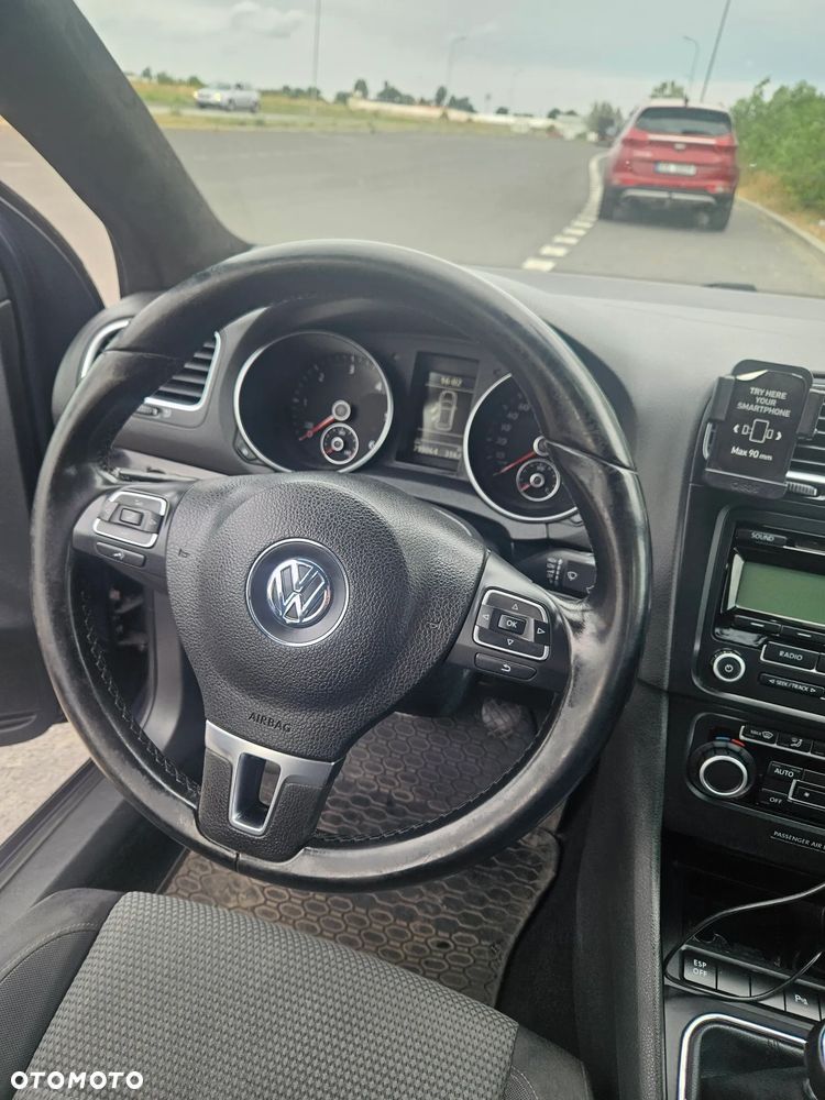 Volkswagen Golf 1.6 TDI Comfortline - 10