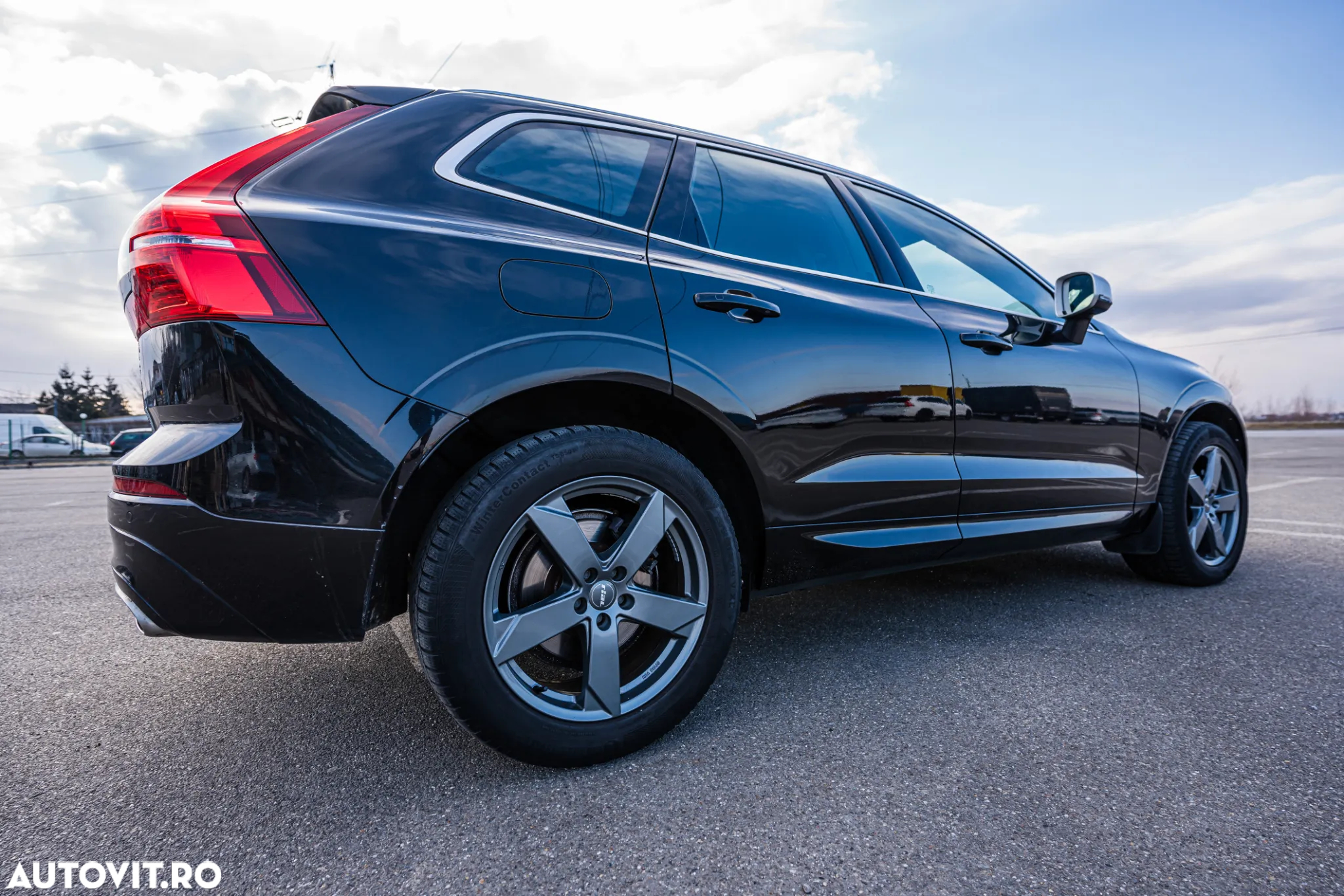 Volvo XC 60 D4 AWD Geartronic RDesign - 25