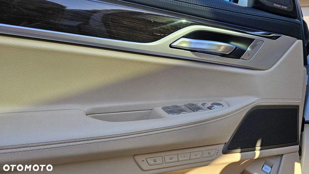 BMW Seria 7 730d xDrive - 11