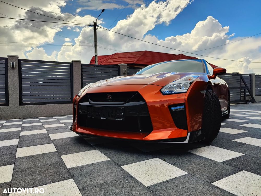 Nissan GT-R - 7
