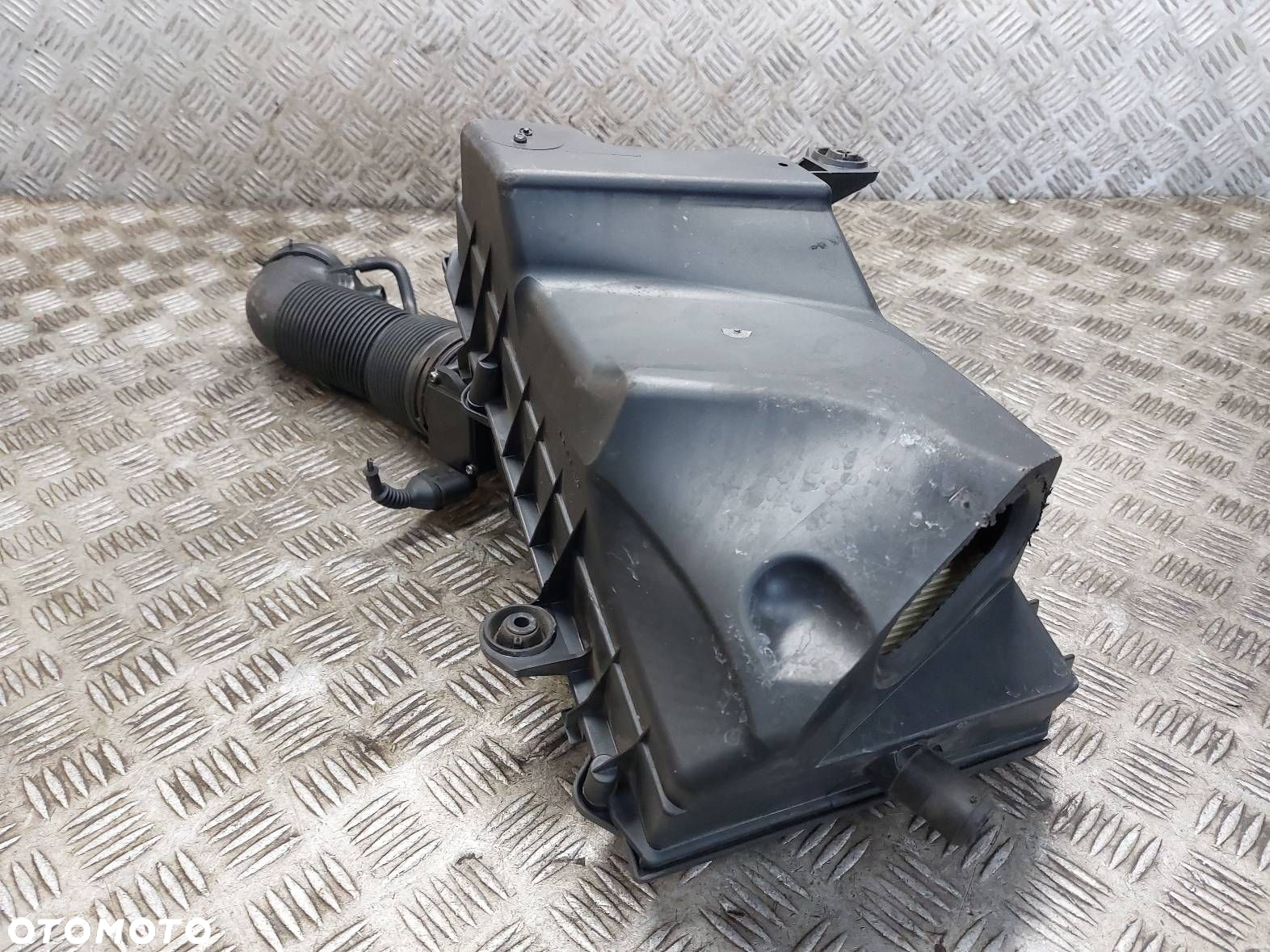 OBUDOWA FILTRA POWIETRZA + REZONATOR + RURA DOLOT OCTAVIA I FL 1.6 8V - 7