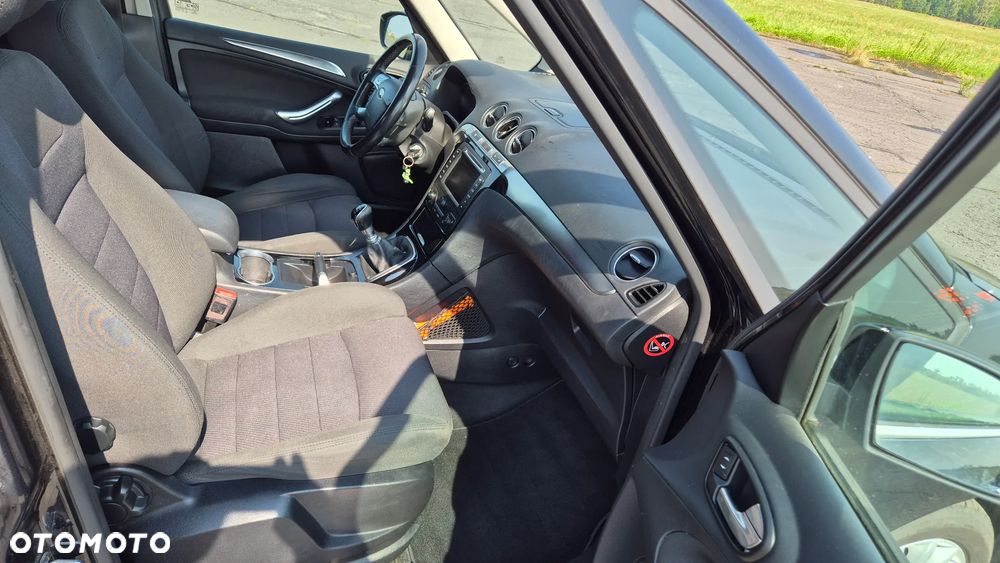 Ford Galaxy 2.0 TDCi Titanium - 17