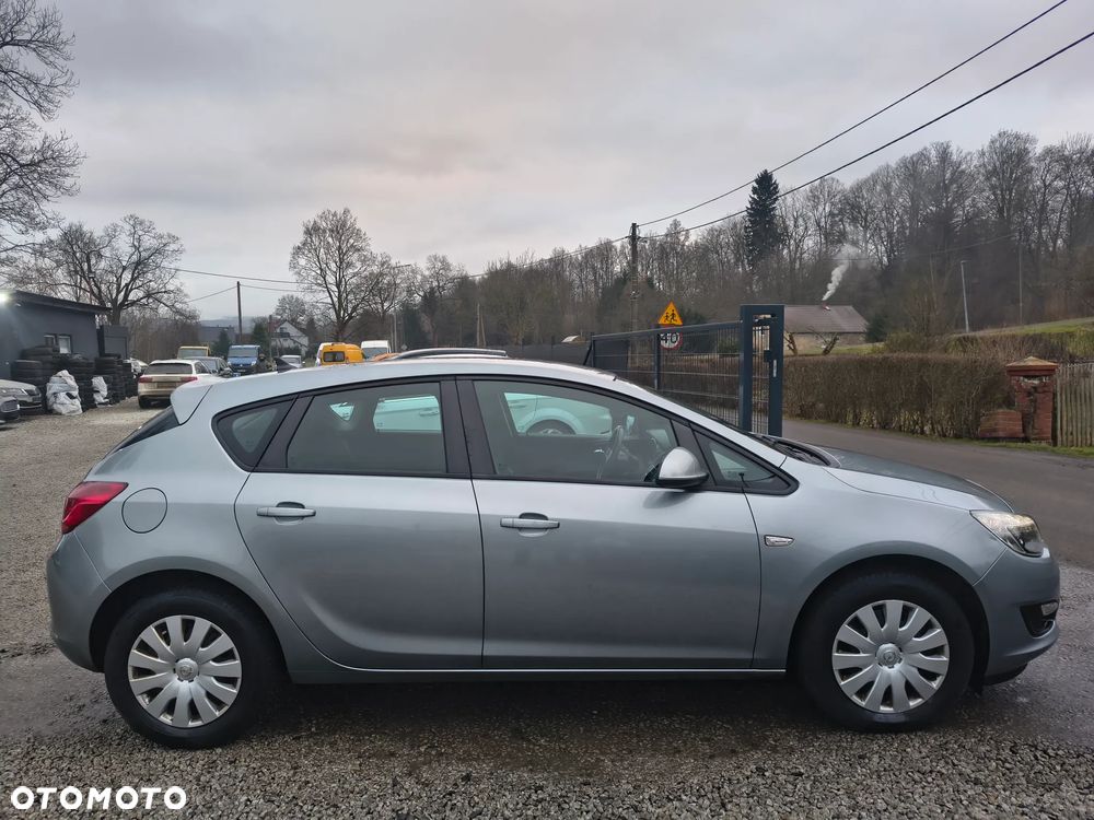 Opel Astra 1.6 D (CDTI) Edition - 4