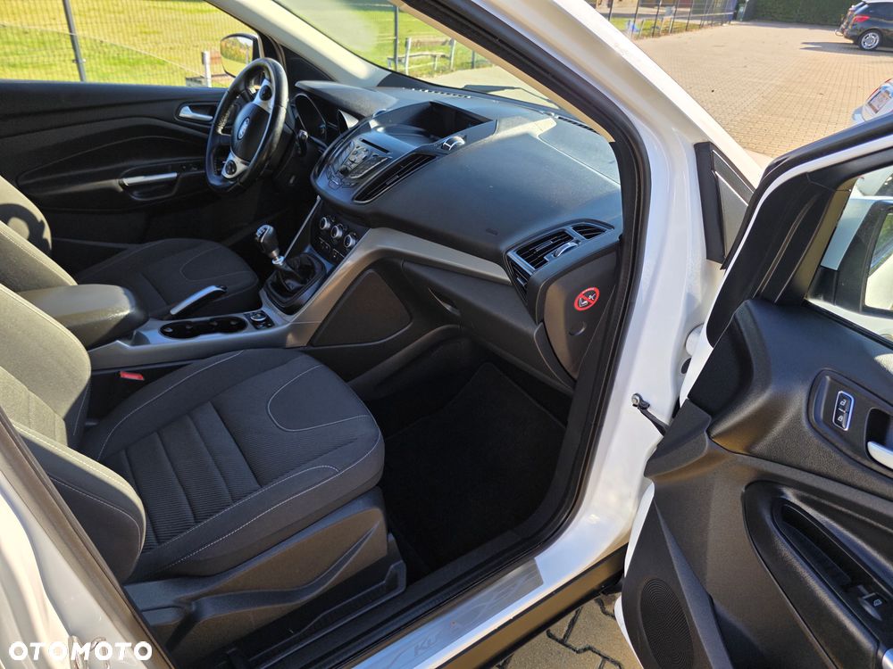 Ford Kuga - 15