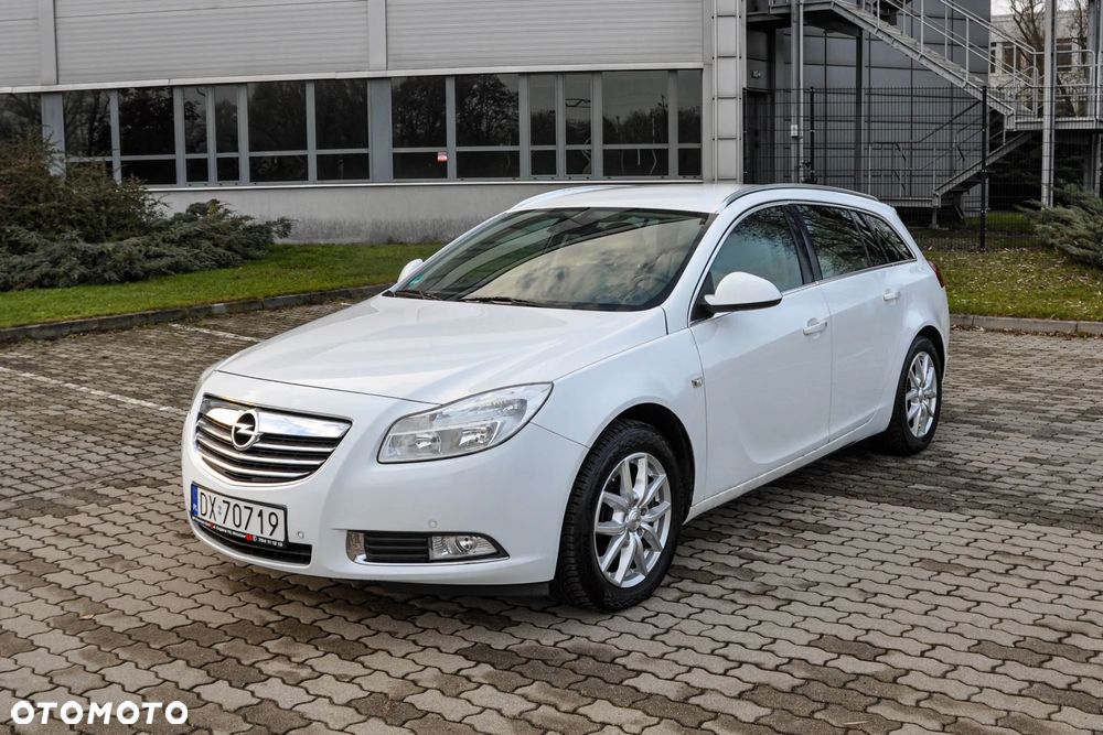Opel Insignia - 1