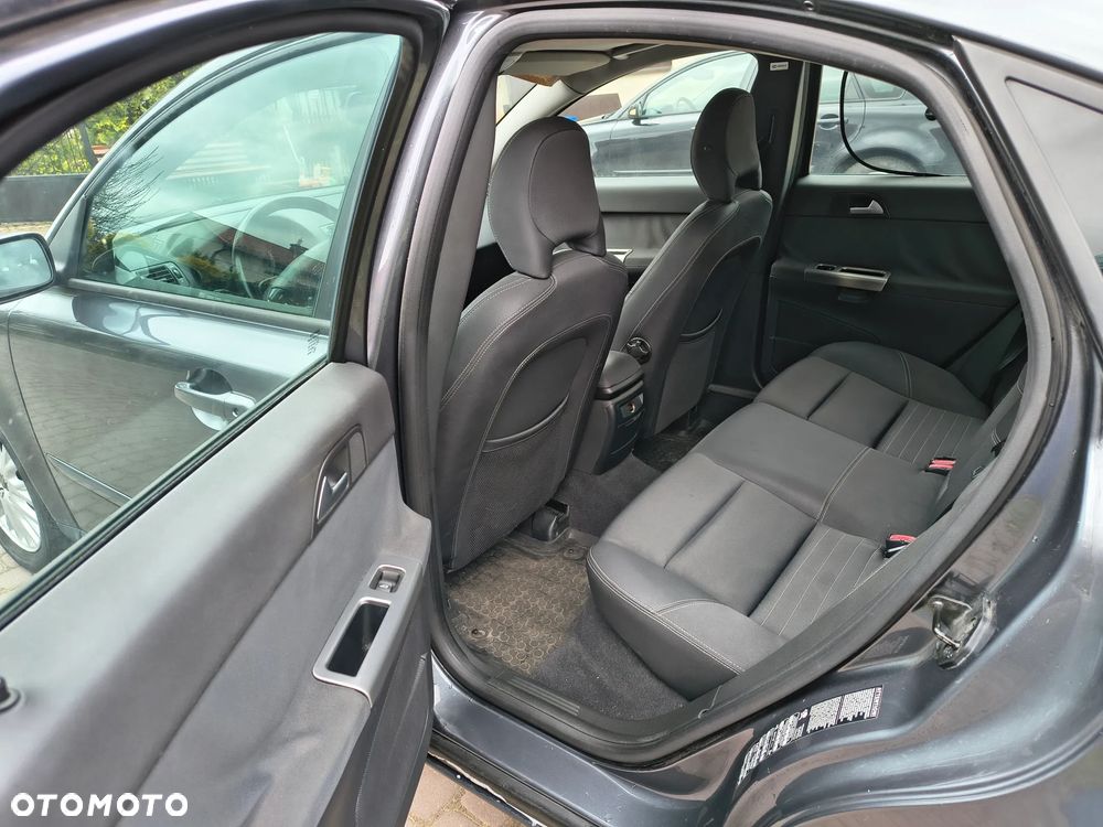 Volvo S40 2.4 Momentum - 15