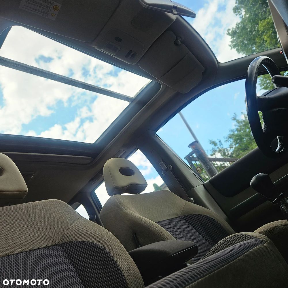 Nissan X-Trail 2.2 dCi Elegance - 27