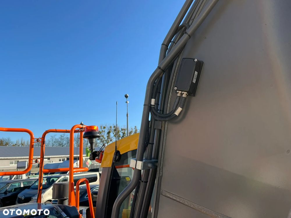 Volvo EC140EL - 23