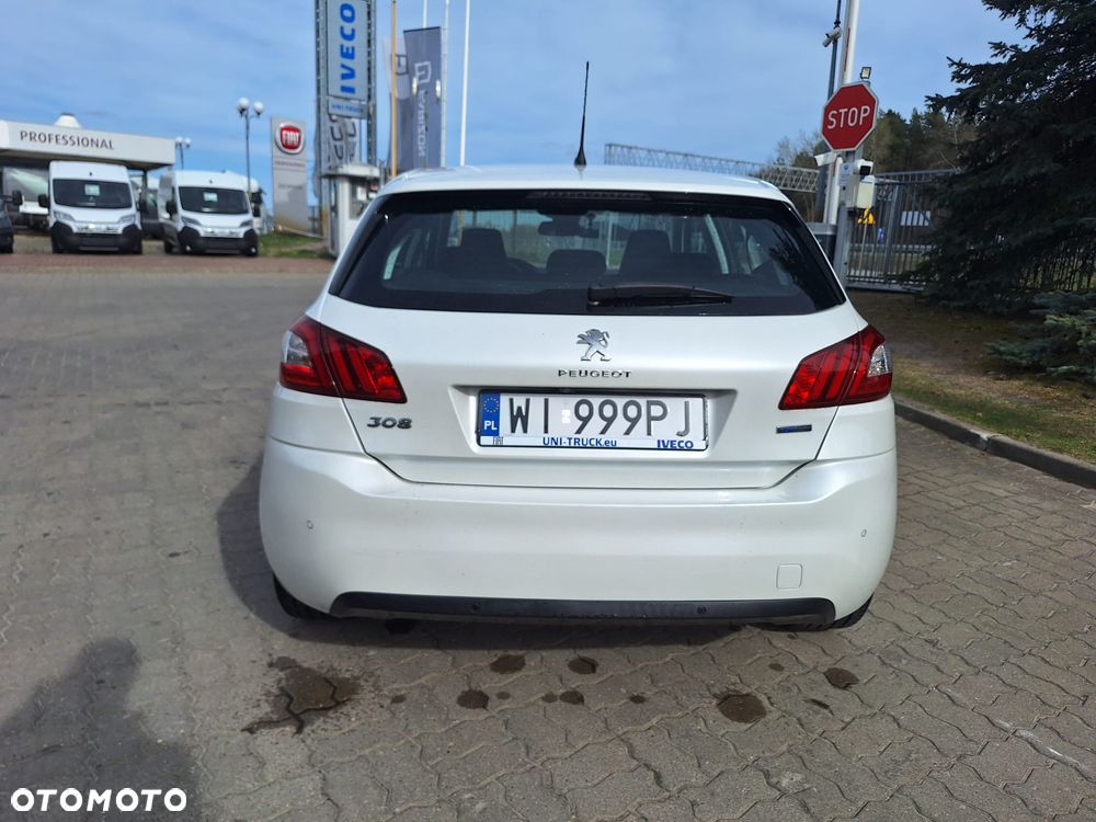 Peugeot 308 1.2 PureTech Active S&S - 9