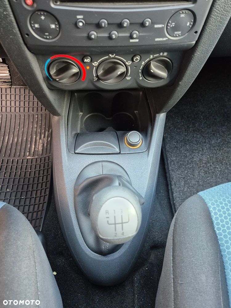 Renault Clio - 21