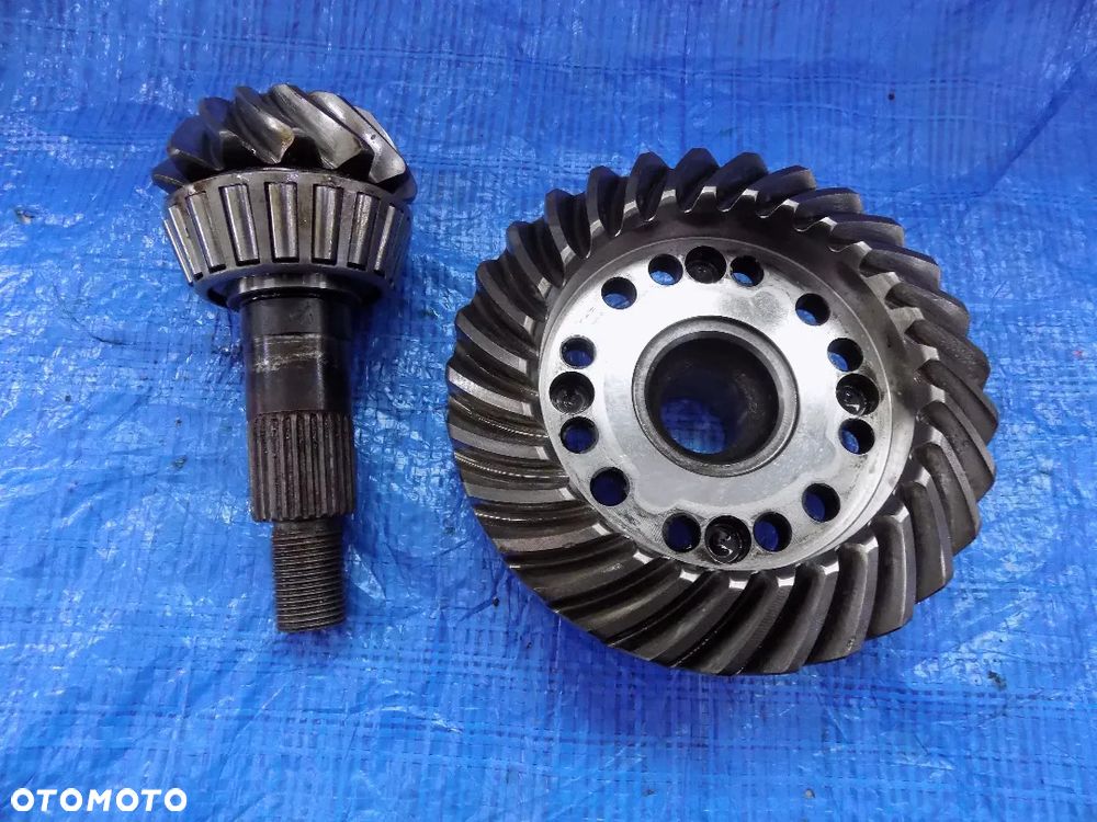 koło talerzowe wałek ataku zp4475305211  mostu przód apl2035 john deere 6300 6100 6200 6400