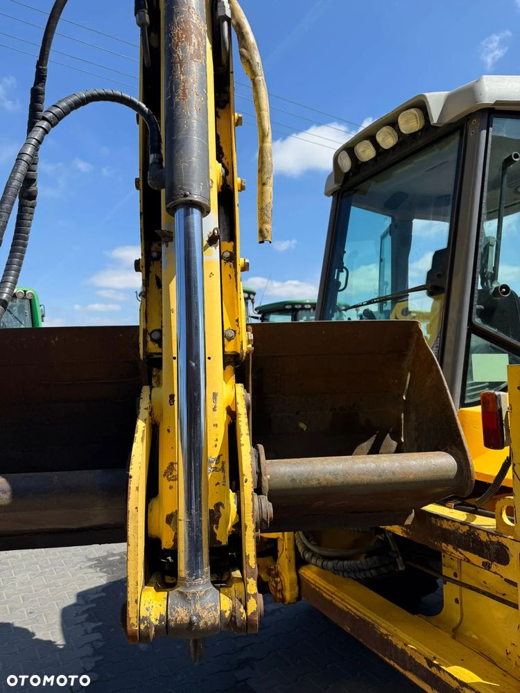 New Holland LB 115 B JCB 4 CX CASE - 15