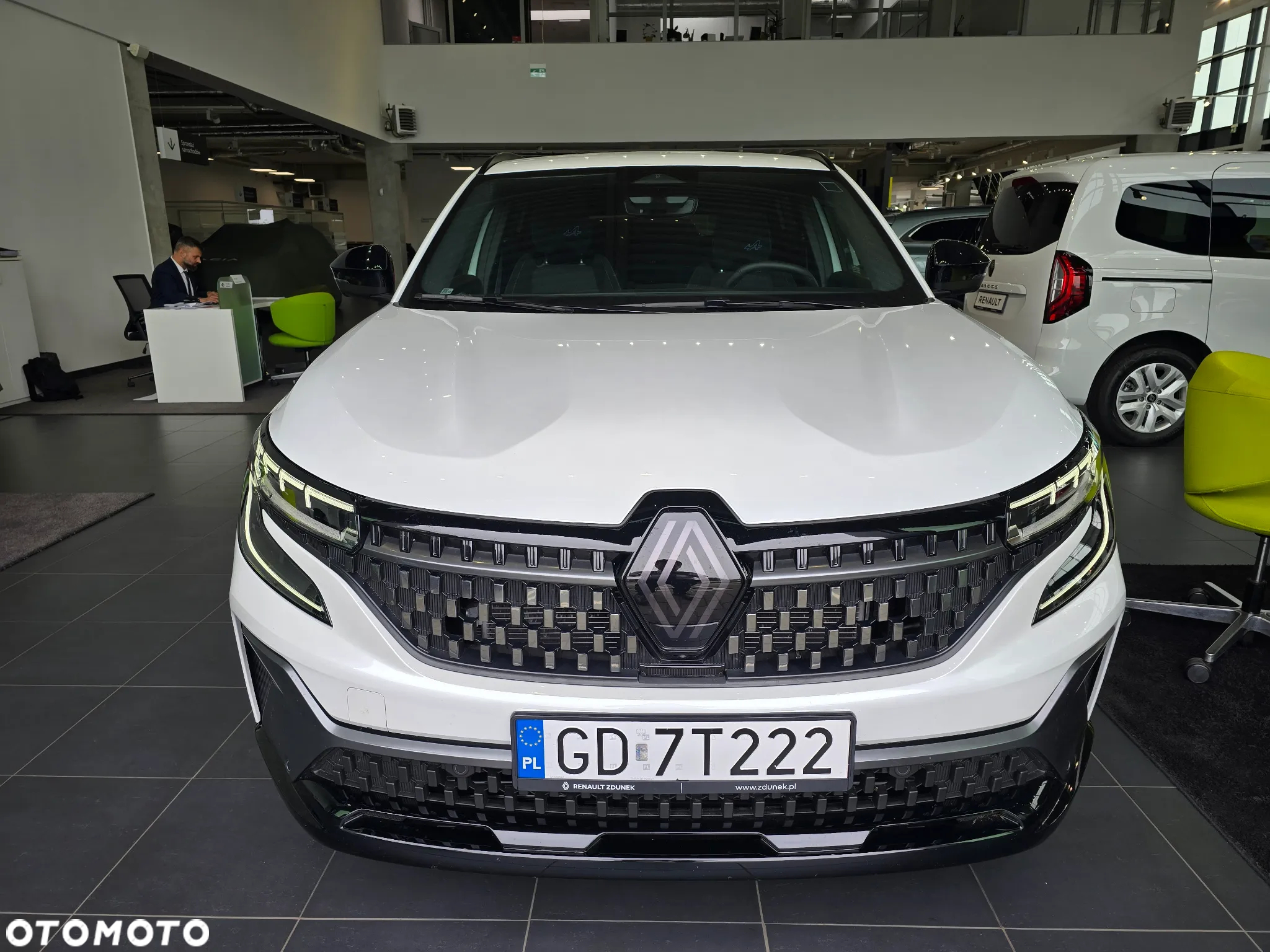 Renault Austral 1.2 E-Tech Full Hybrid 200 Iconic esprit Alpine MMT - 3