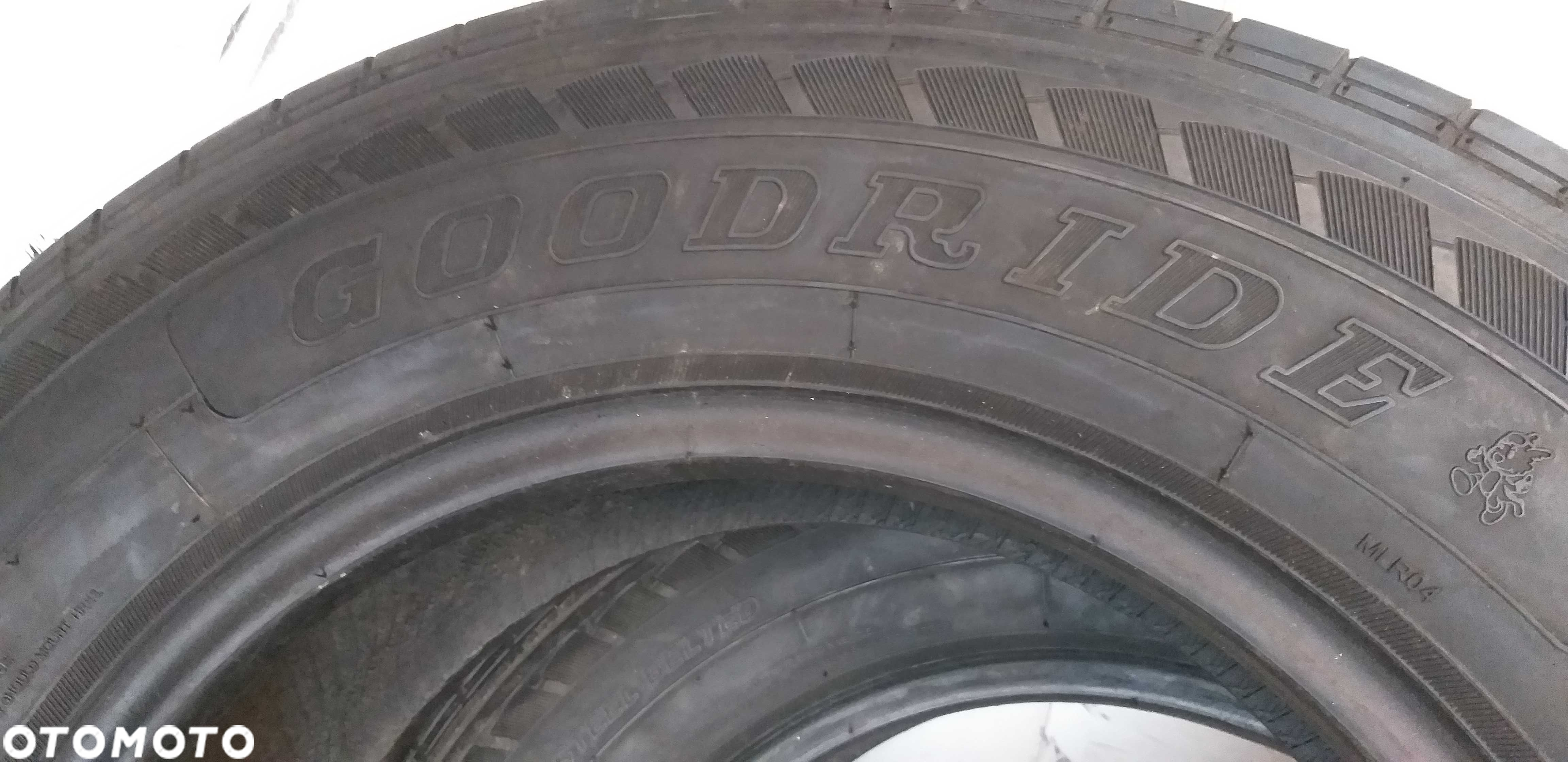 P564260M para 225/65R16C Goodride Radial SC328 dot4421 - 4