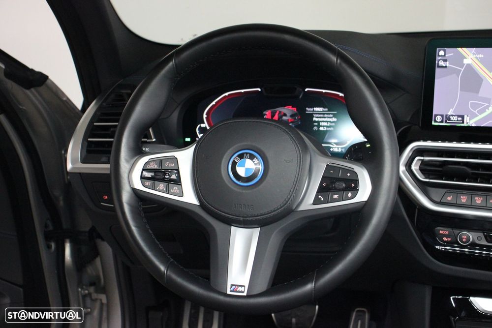 BMW iX3 M Sport Impressive - 9