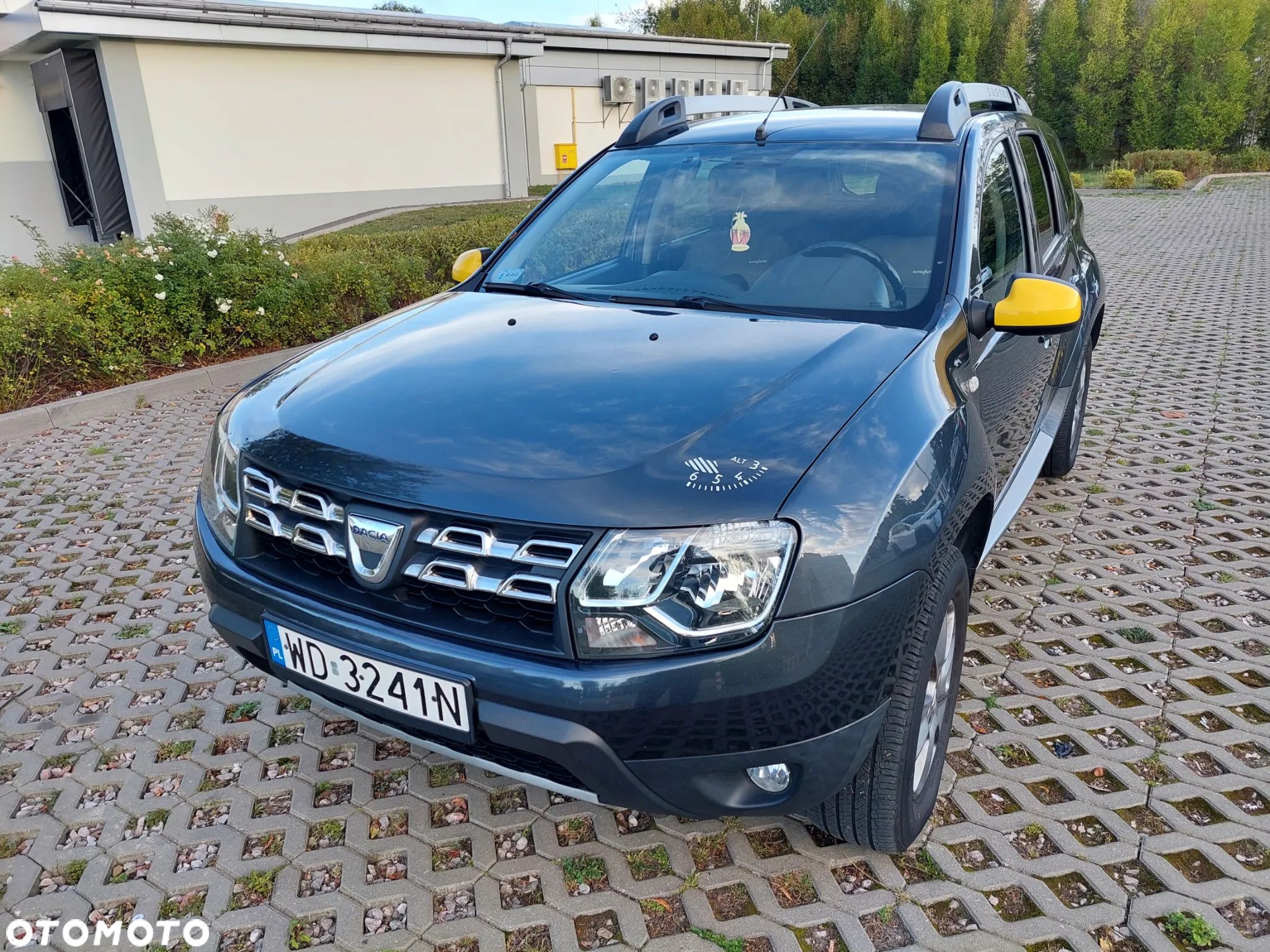 Dacia Duster 1.6 Blackstorm - 1