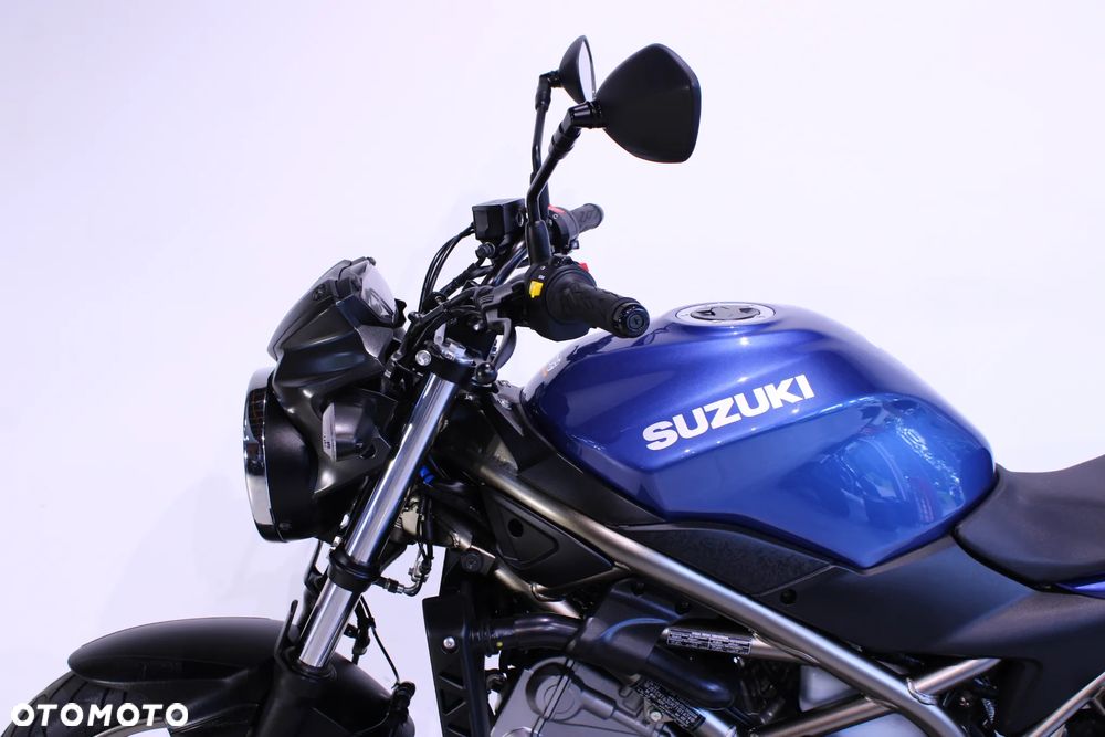 Suzuki SV - 12