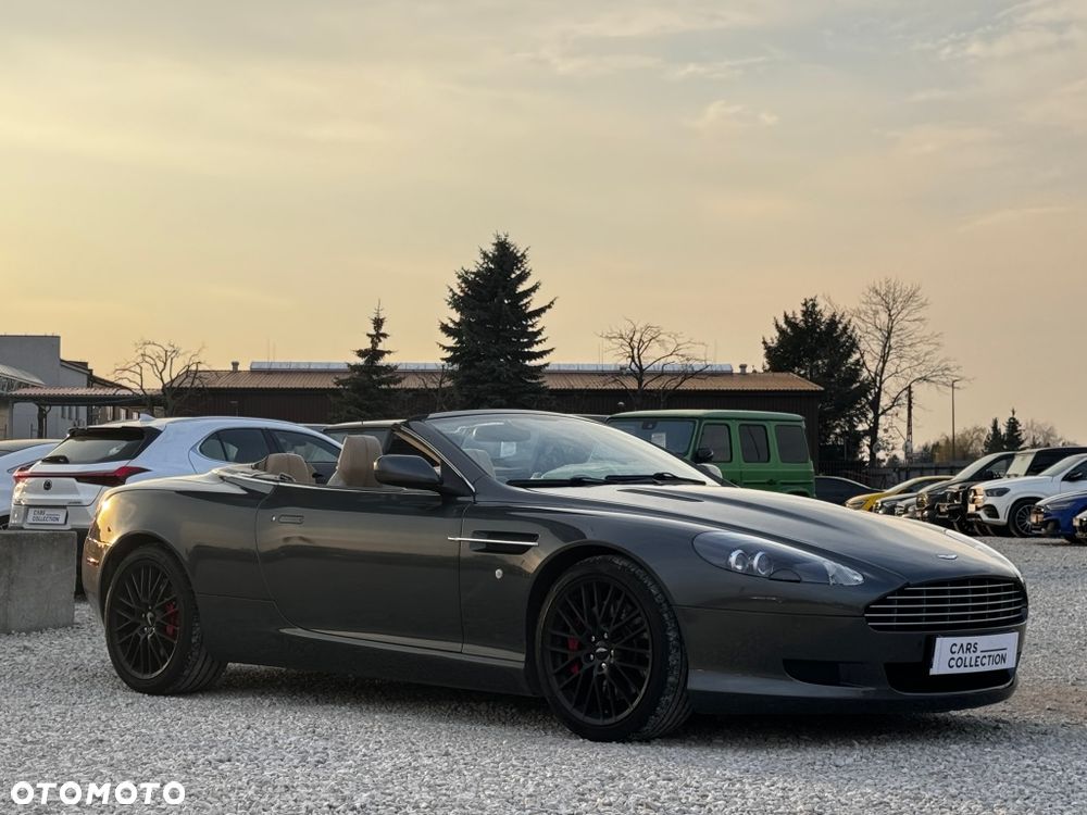 Aston Martin DB9 - 18