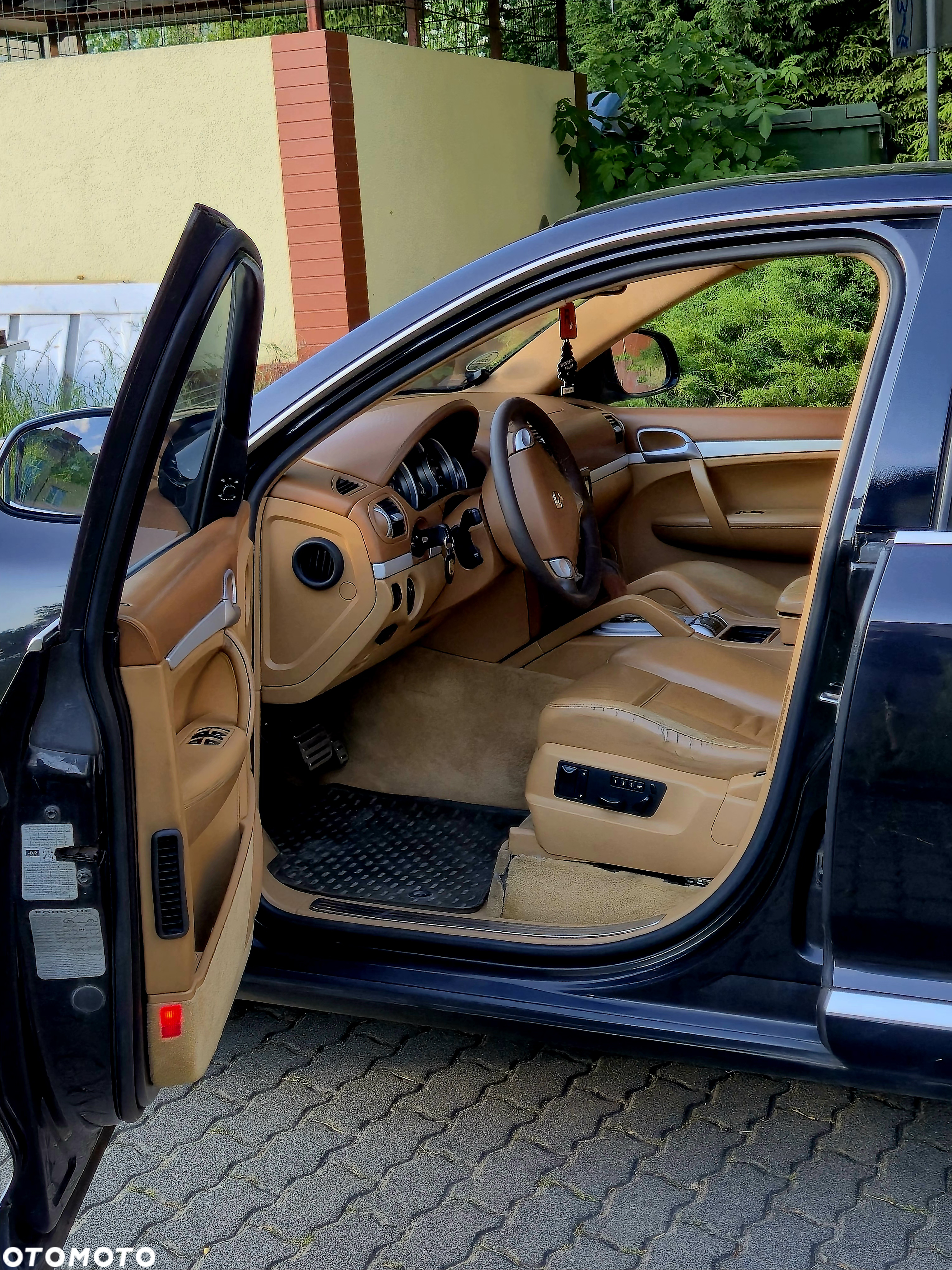 Porsche Cayenne Turbo - 9