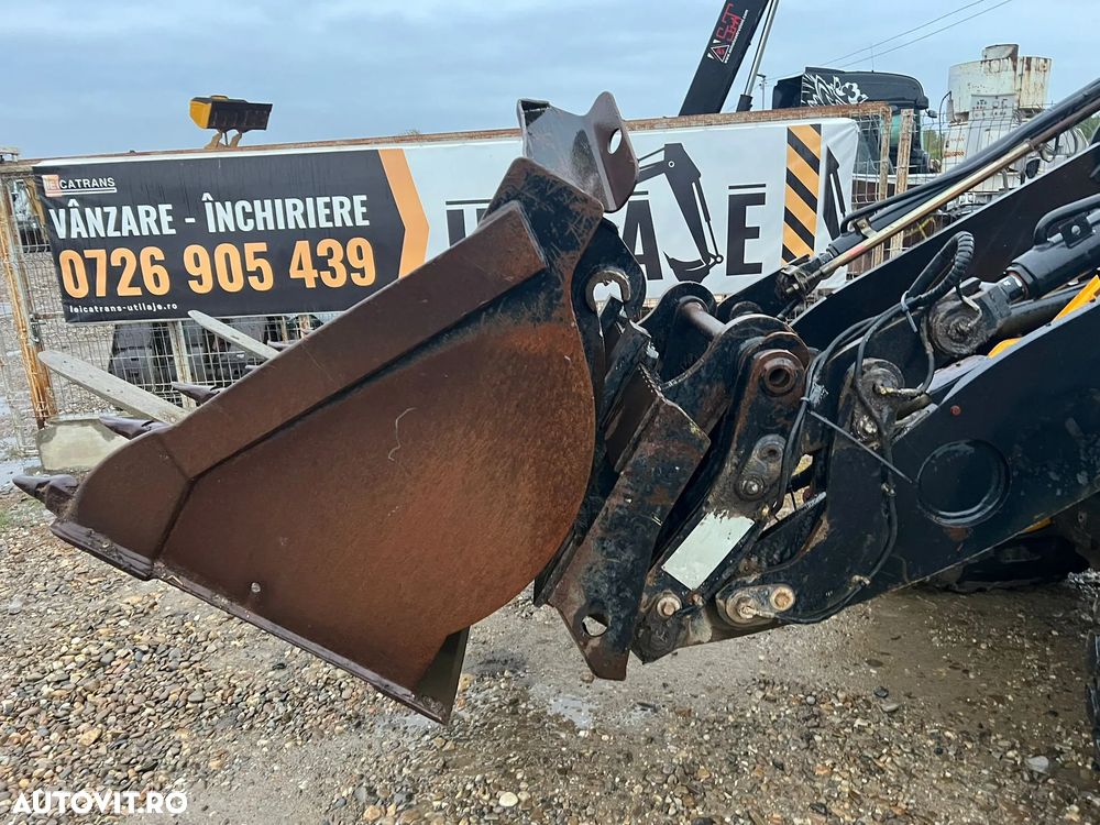 JCB - 3