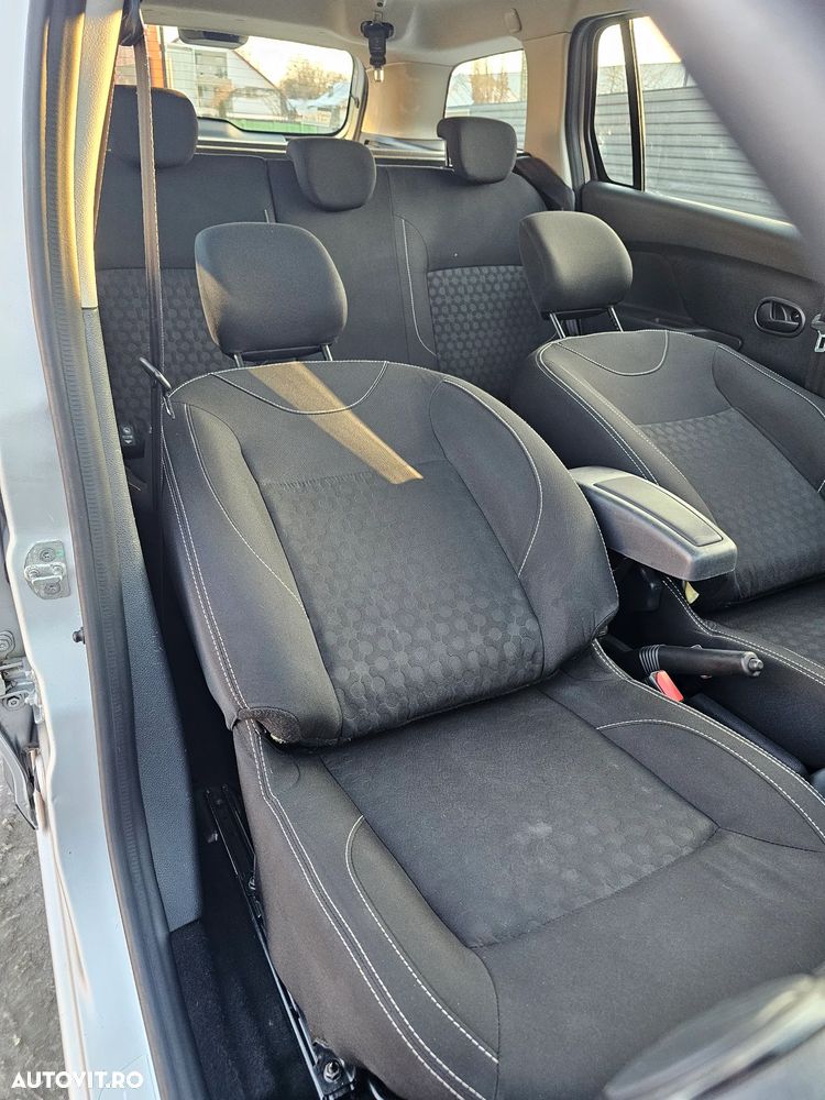 Dacia Logan TCe 90 Prestige - 18