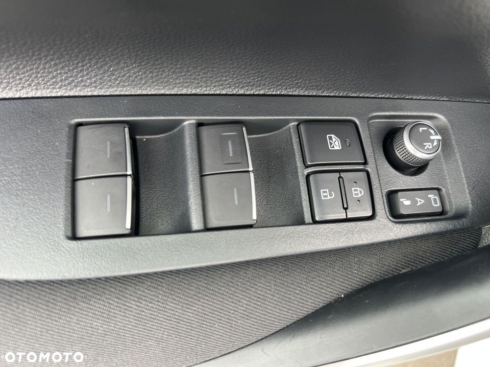 Toyota Corolla - 24